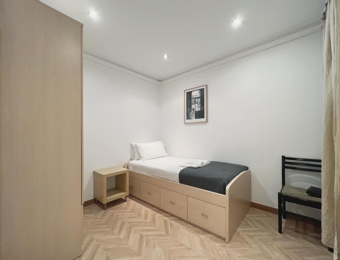 Stay U-Nique Apartments Calabria Barcelona Zewnętrze zdjęcie